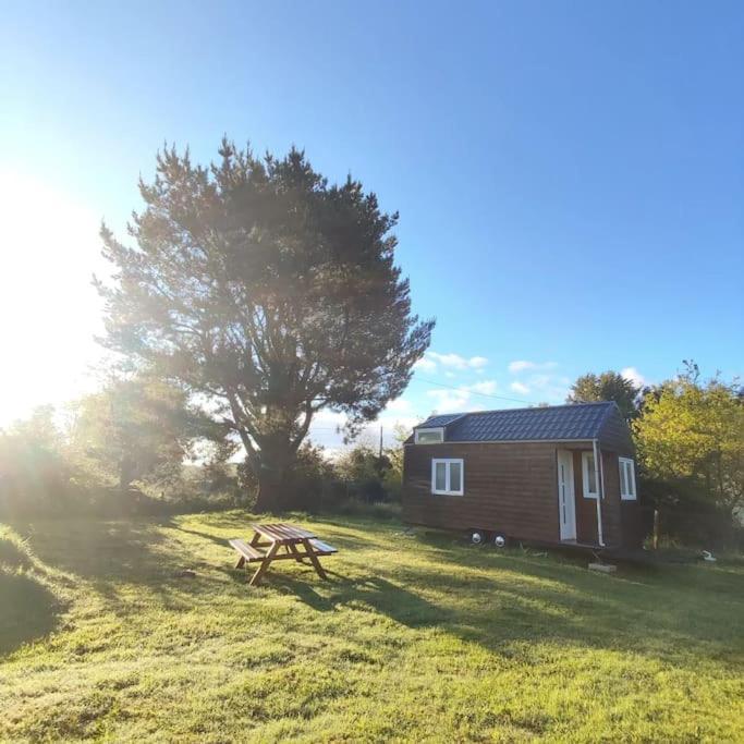 Nuit Insolite En Tiny House Questembert Eksteriør billede